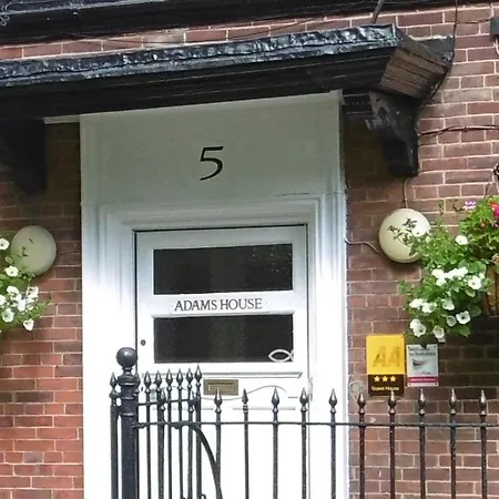 Adams House Pensjonat