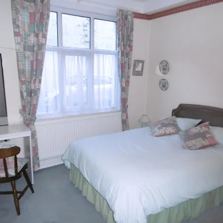 Adams House * 요크