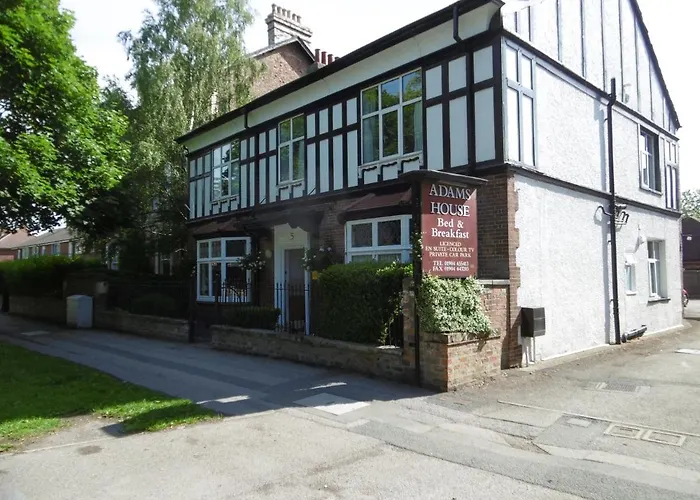 Guest house Adams House