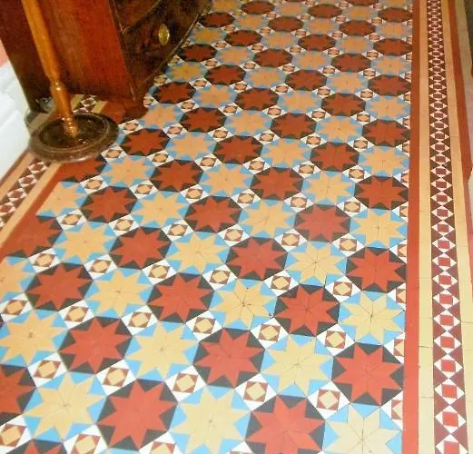 Guest house Adams House *